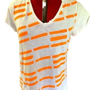 TOMMY Hilfiger ladies V-neck size L